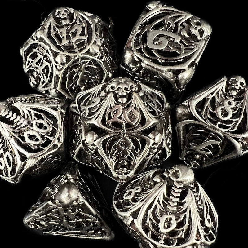 TDSO Metal Hollow Skeleton Antique Silver Dice