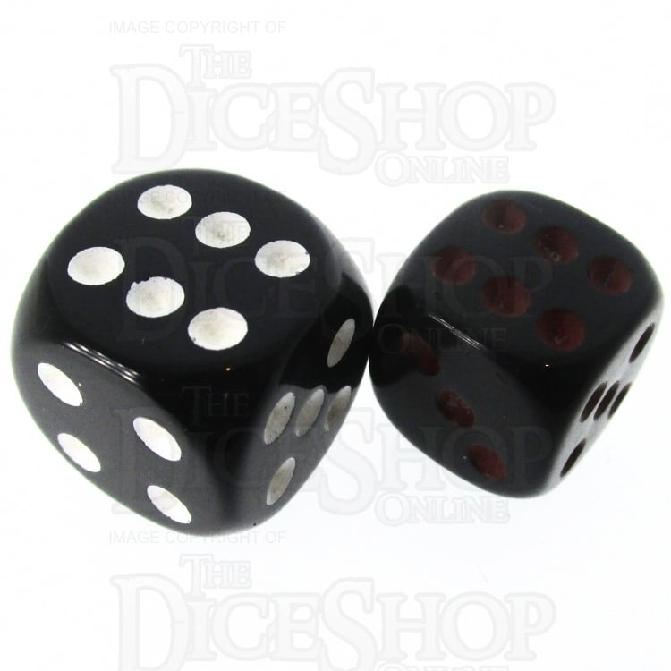 HALF PRICE CLEARANCE Role 4 Initiative Opaque Black & Red 14mm D6 Spot Dice