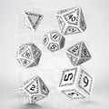 Q Workshop Runic White & Black 7 Dice Polyset