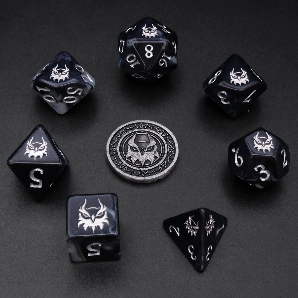 Dice Tomes Owlbears Bane 7 Dice Polyset + Coin