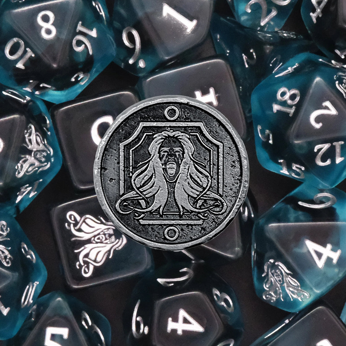 Tome of the Banshee - 10 Dice Polyset / Coin / Dice Tray