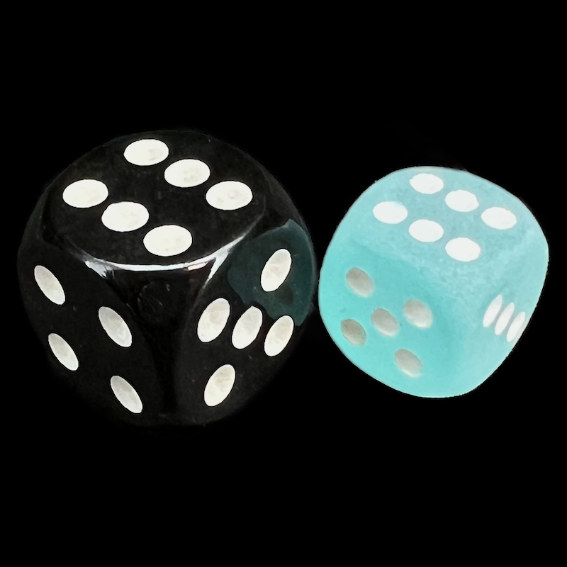 Chessex Frosted Teal & White 12mm D6 Spot Dice