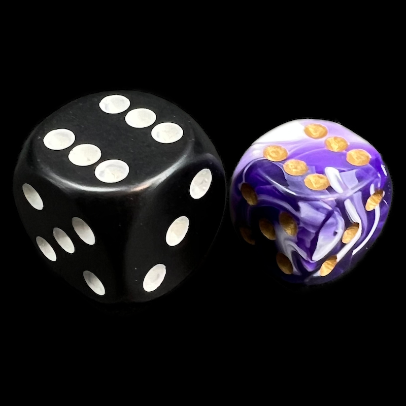 D&G Marble Purple & White 12mm D6 Spot Dice