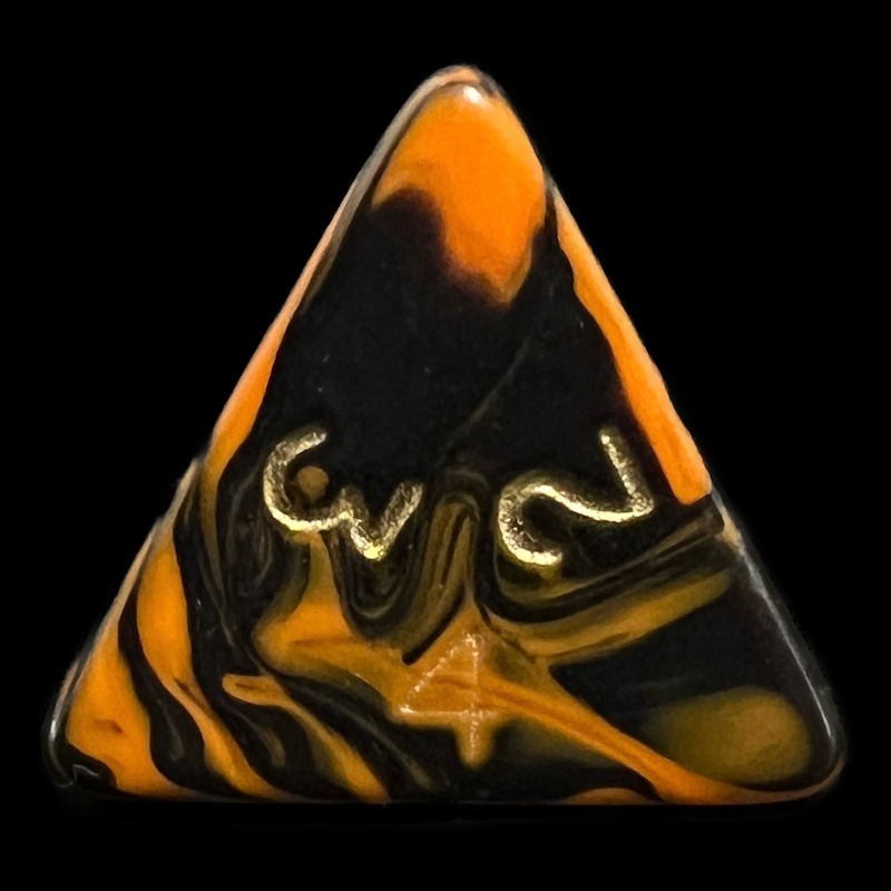 D&G Oblivion Orange & Black D4 Dice