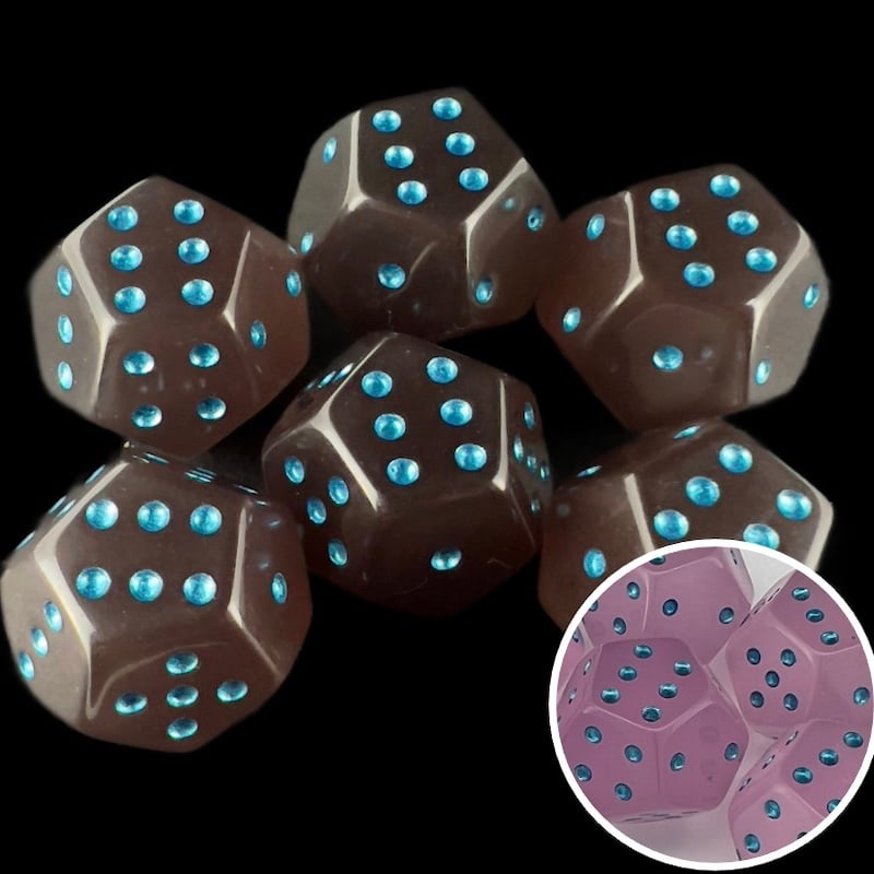DodecaDice Double D6 Heat Colour Changing Heroine 12 Sided Spot 6 x D6 Dice Set