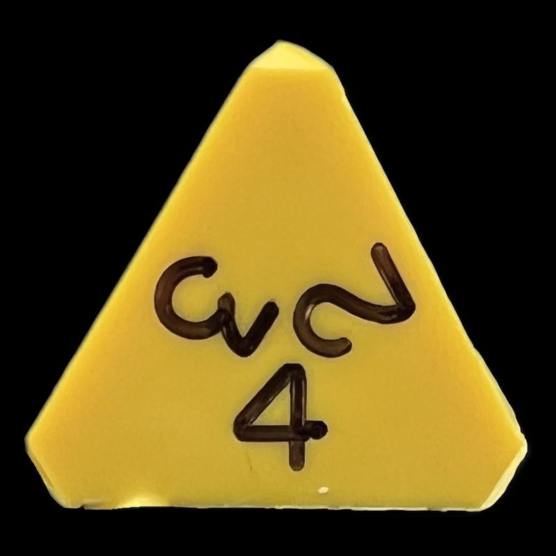 GameScience Opaque Saffron Yellow & Black Ink D4 Dice