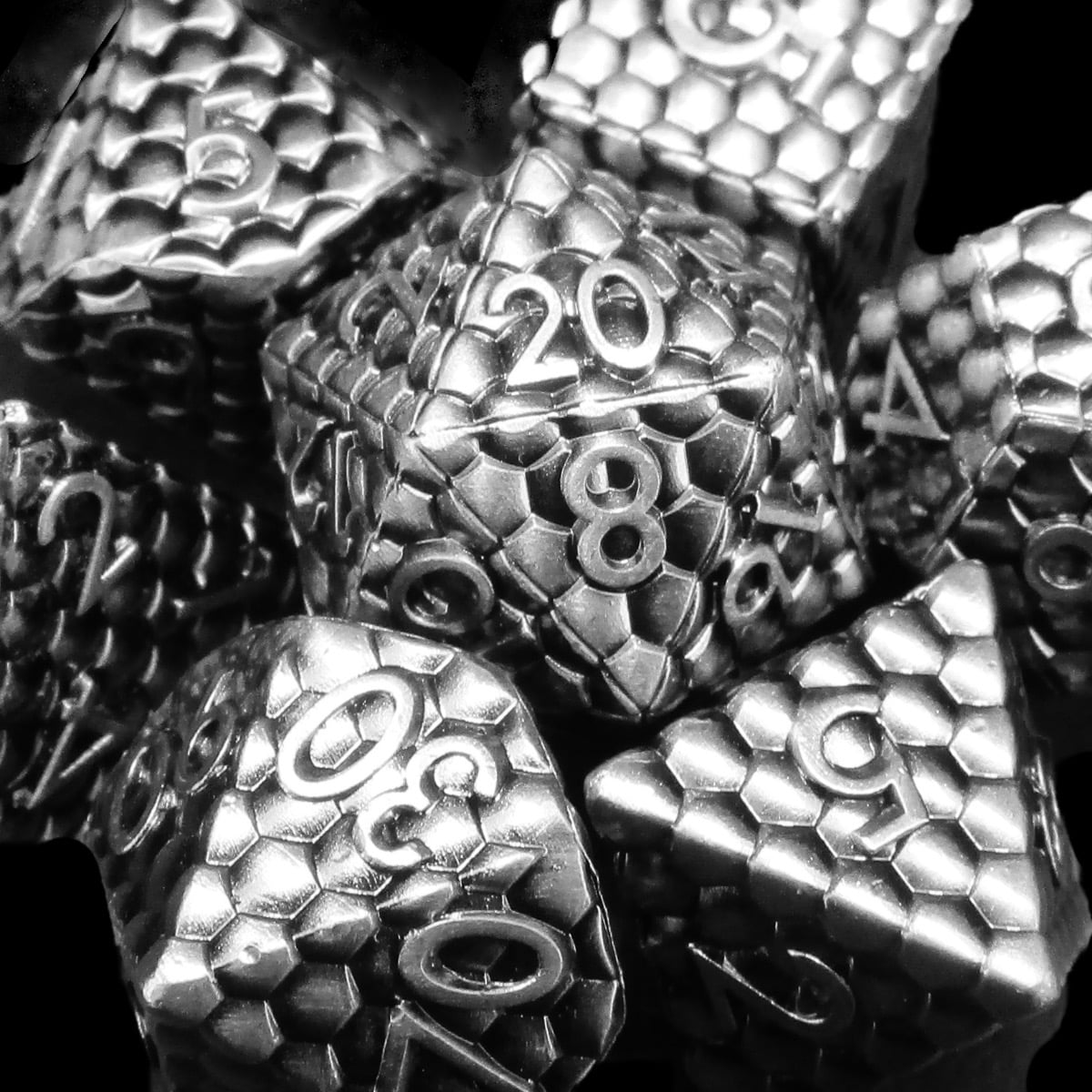 TDSO Metal Dragon Scale Antique Silver 7 Dice Polyset