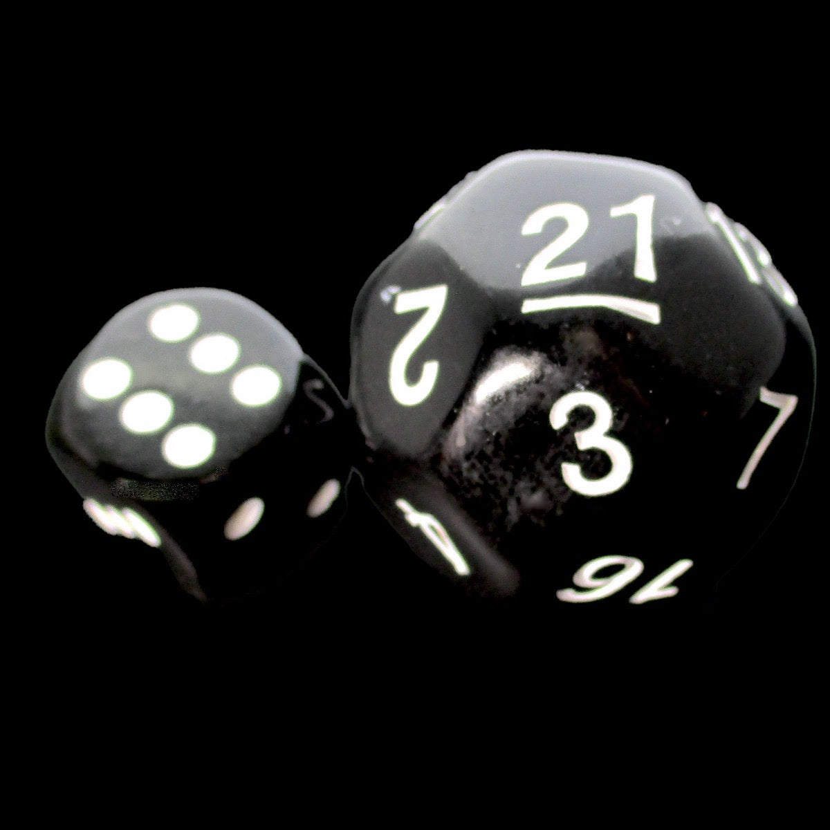Impact Opaque Black & White JUMBO 30mm D21 Dice