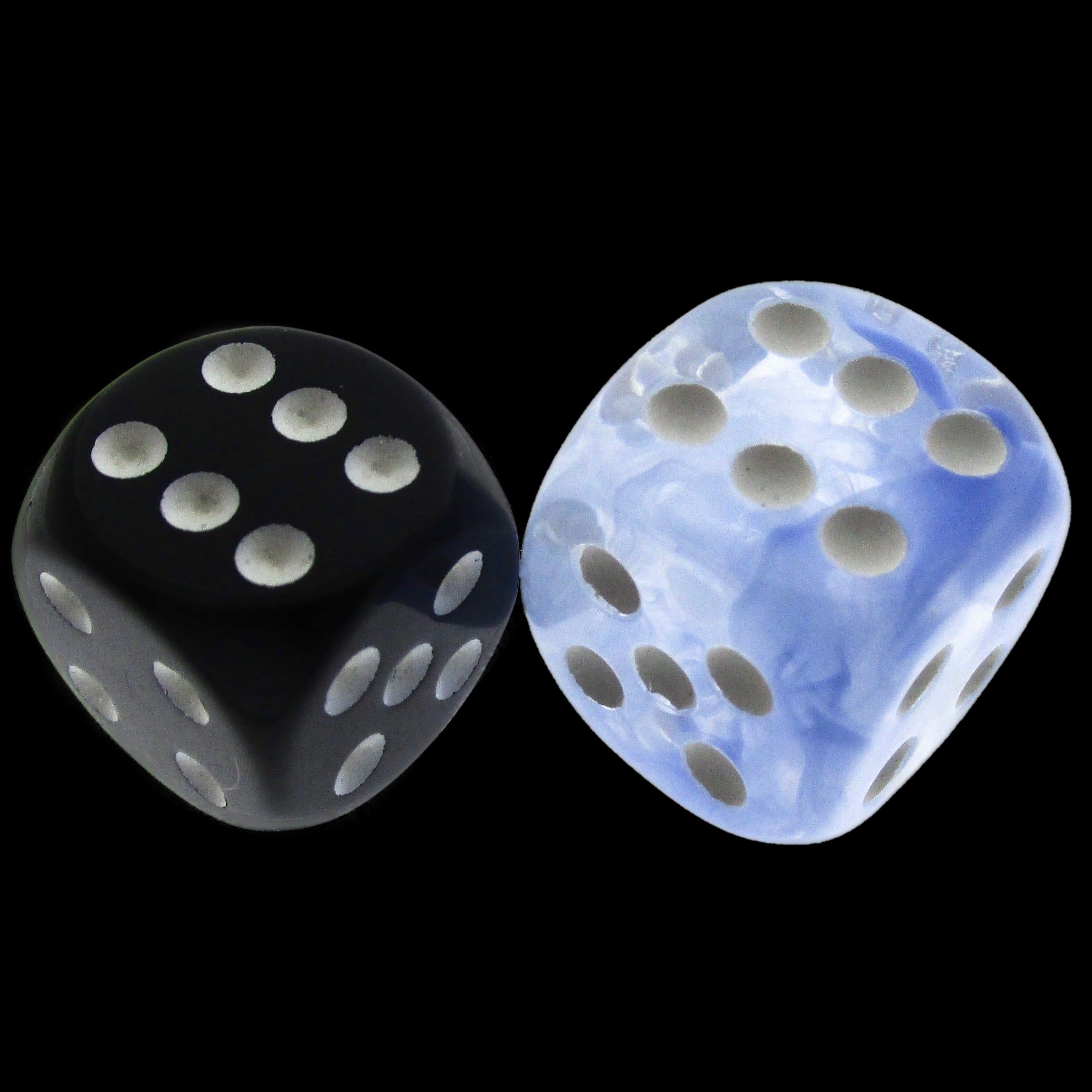 Role 4 Initiative Diffusion Blue Sky 18mm D6 Spot Dice