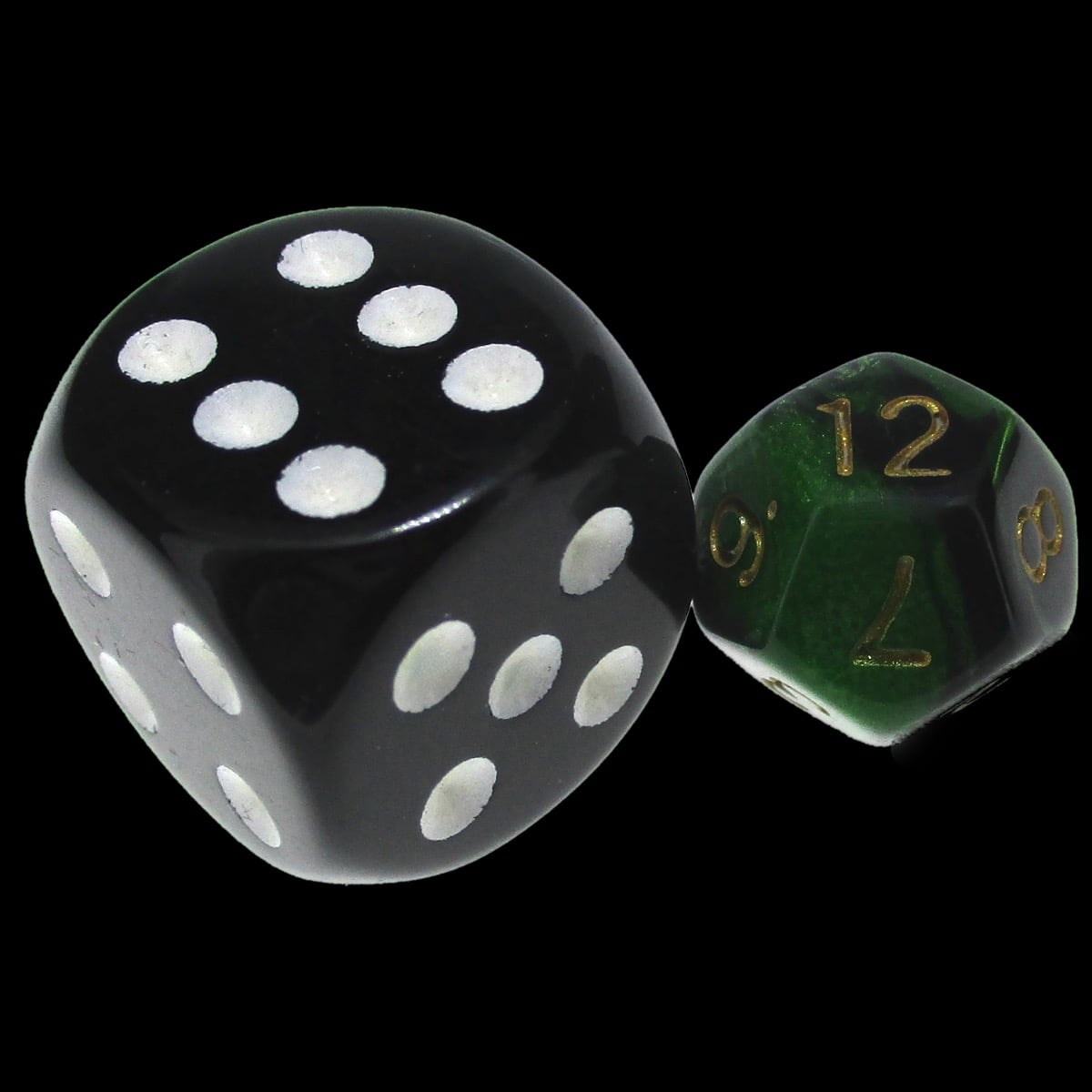 TDSO Duel Black & Green MINI 10mm D12 Dice