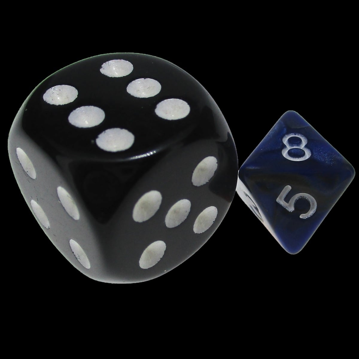 TDSO Duel Blue & Orange MINI 10mm D8 Dice