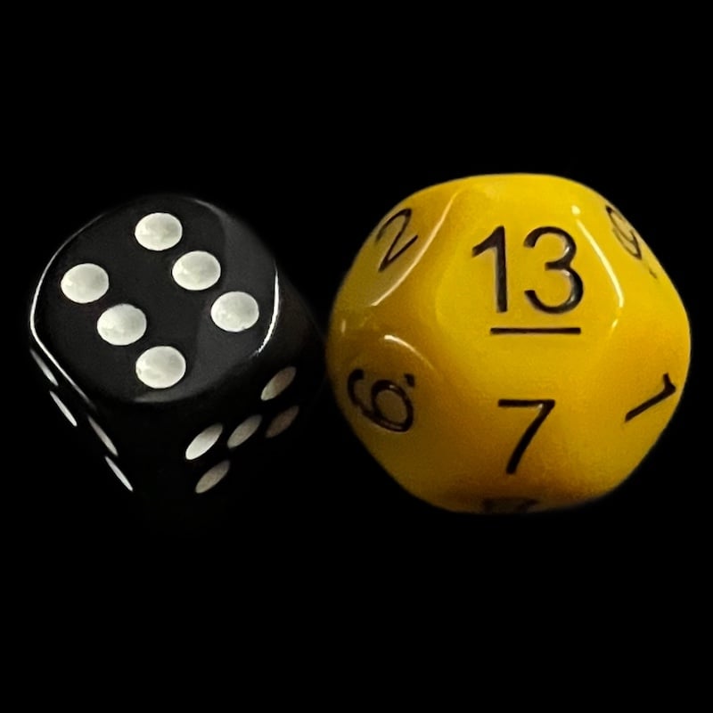 Impact Opaque Yellow & Black D13 Dice