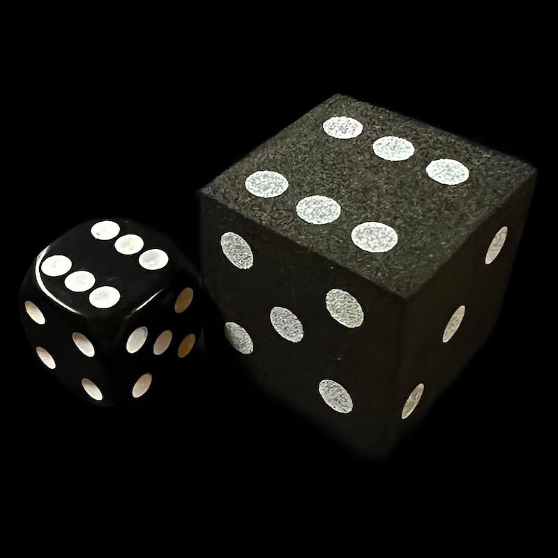 Koplow Foam Black & White JUMBO 25mm D6 Spot Dice