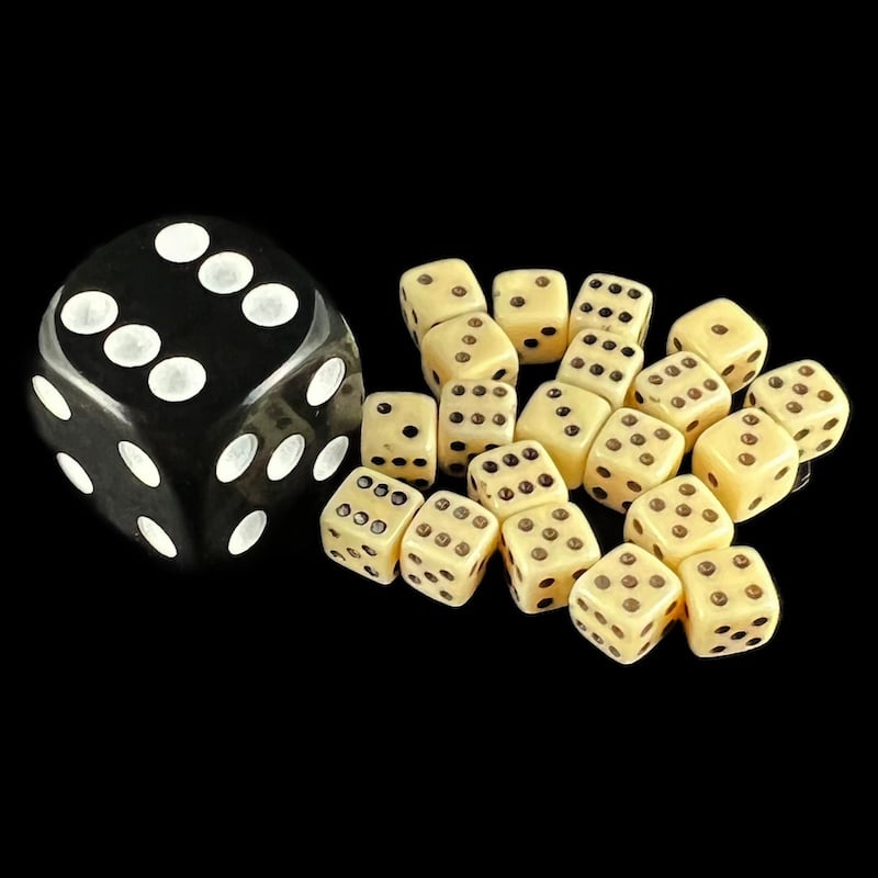 Koplow Opaque Ivory 5mm 20 x D6 Spot Dice Set