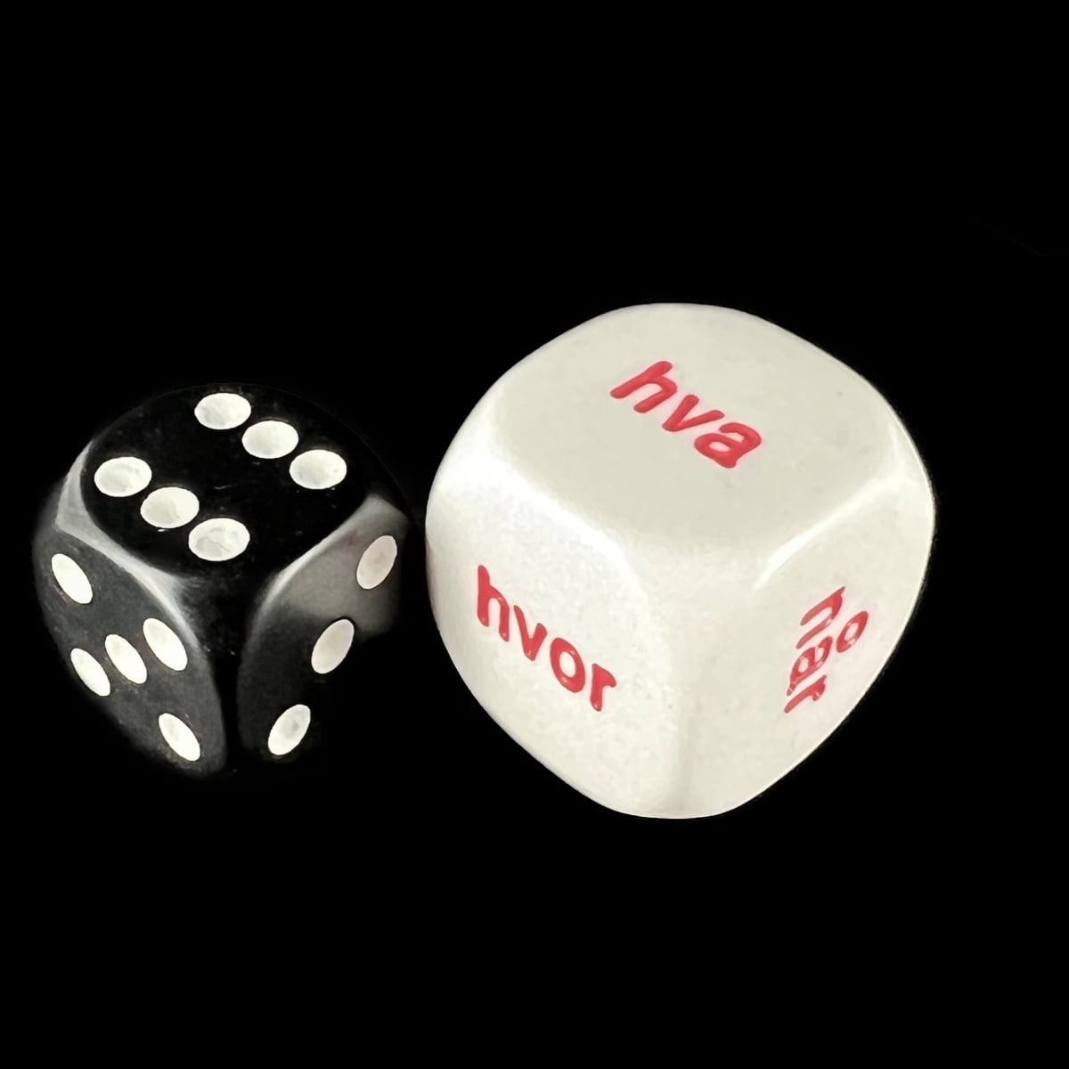 CLEARANCE Koplow Opaque White Language - Norwegian Interrogatory JUMBO 20mm D6 Dice