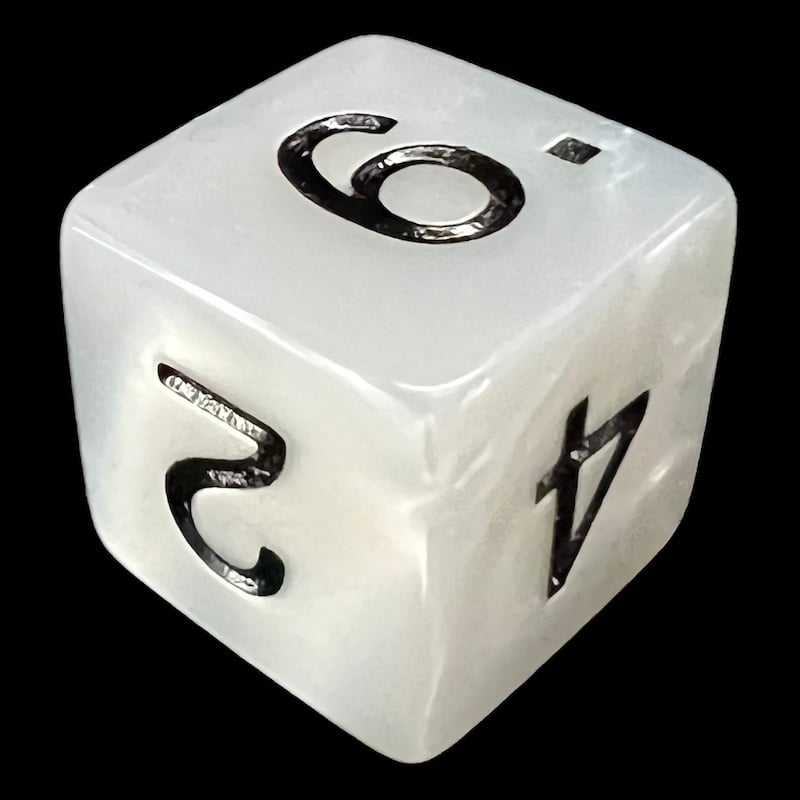 Koplow Pearl White D6 Dice