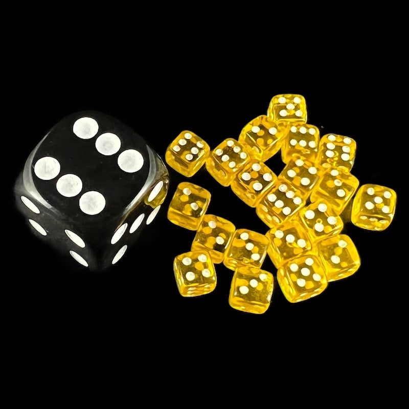 Koplow Transparent Yellow 5mm 20 x D6 Spot Dice Set