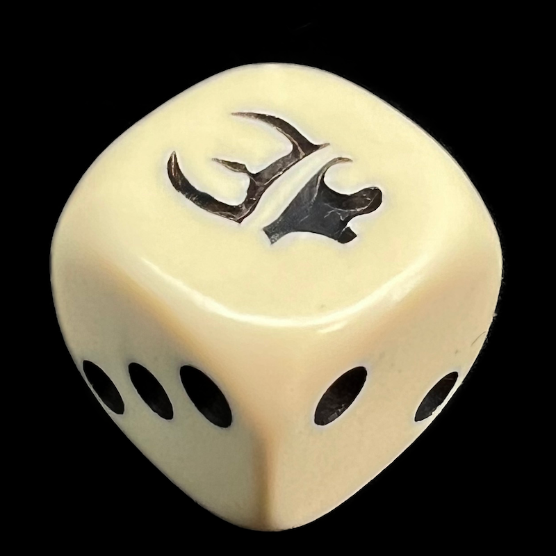 HALF PRICE CLEARANCE Opaque Ivory & Black Munchkin D6 Spot Dice OOP