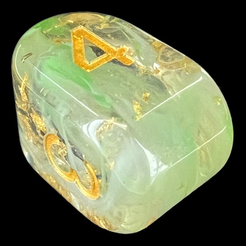 Role 4 Initiative Diffusion Gilded Griffin Arch D4 Dice