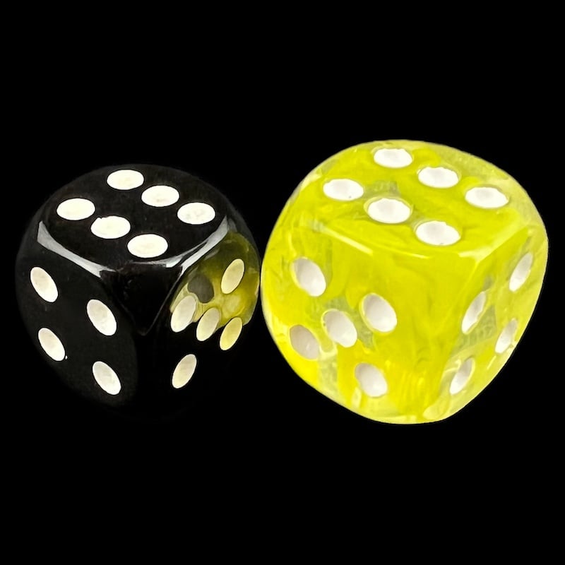 HALF PRICE CLEARANCE Role 4 Initiative Diffusion Ochre 18mm 12 x D6 Dice Set