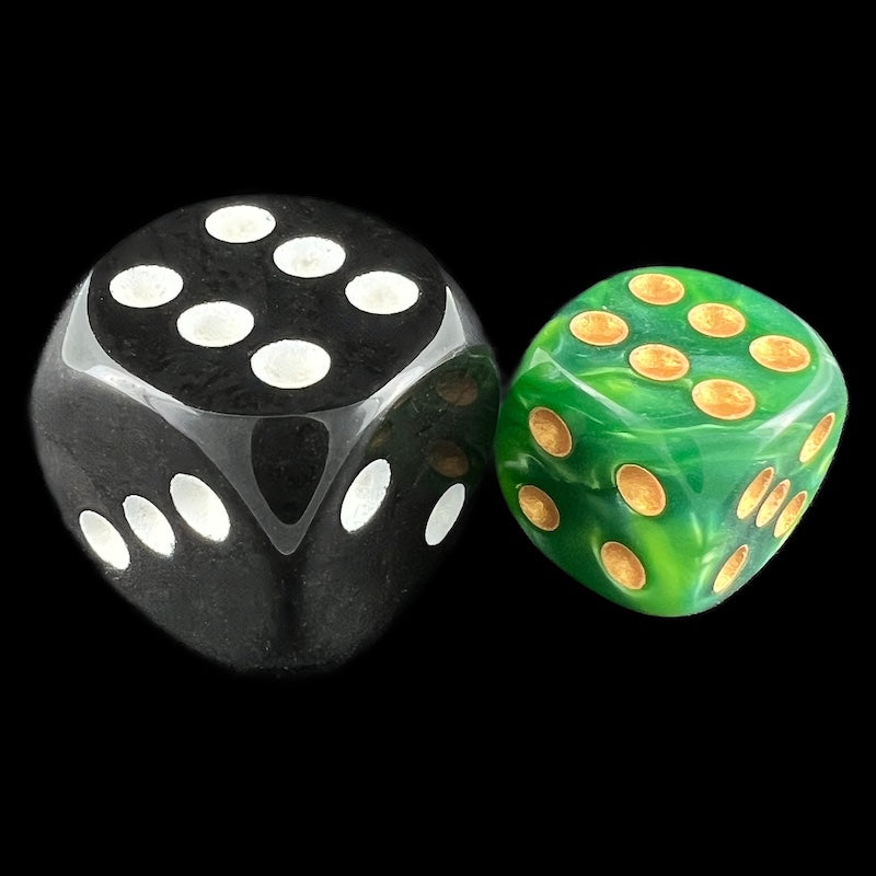 TDSO Duel Dark Green & Pearl Light Green 12mm D6 Spot Dice
