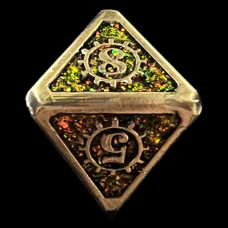 TDSO Metal Gears Antique Gold & Amber Mica D8 Dice