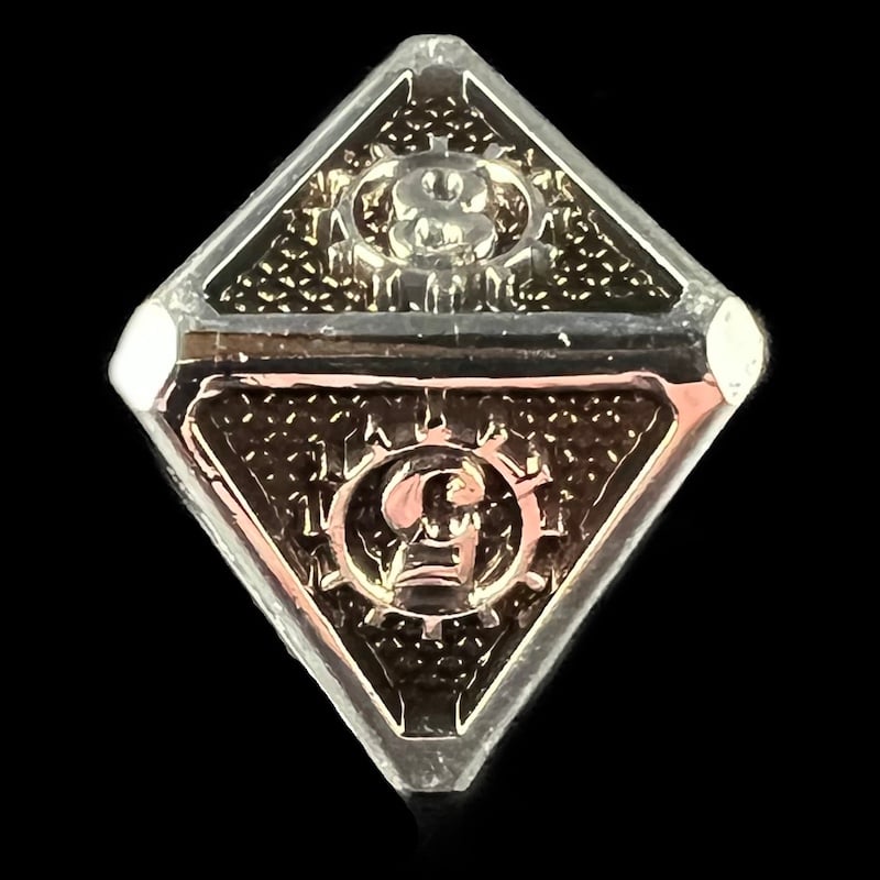 CLEARANCE TDSO Metal Gears Silver & Black D8 Dice