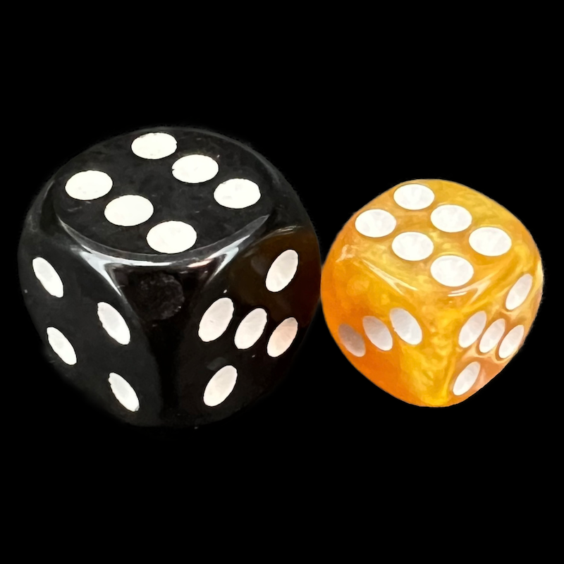 TDSO Pearl Golden & White 12mm D6 Spot Dice