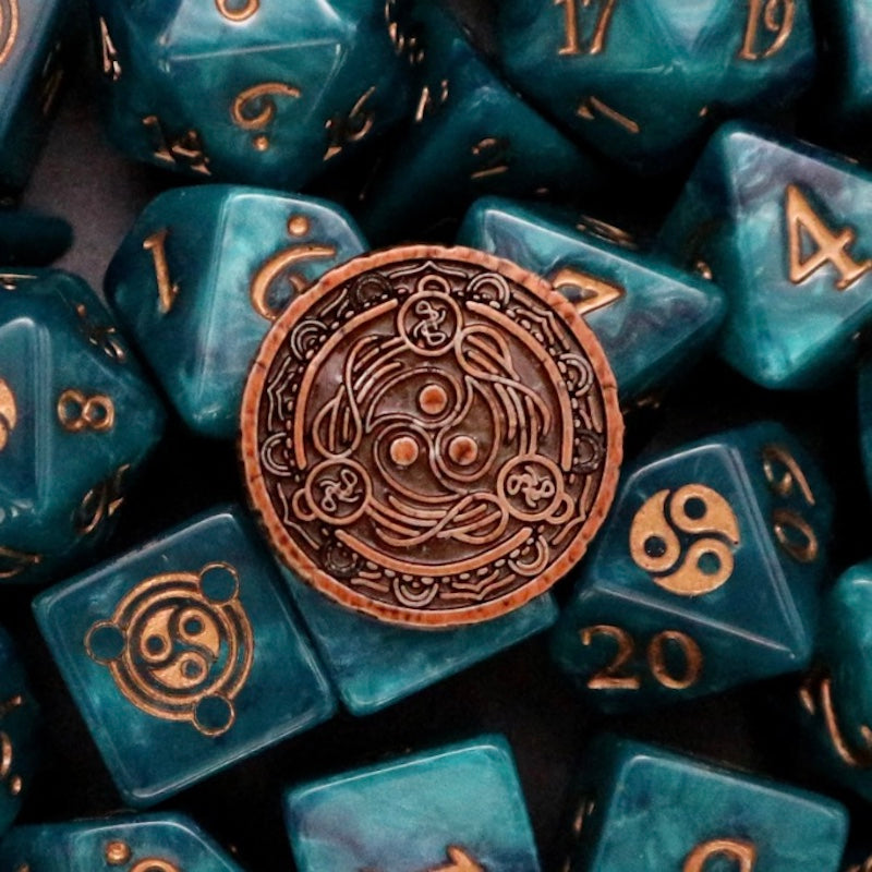 Tome of the Balance (Monk) - 10 Dice Polyset / Coin / Dice Tray
