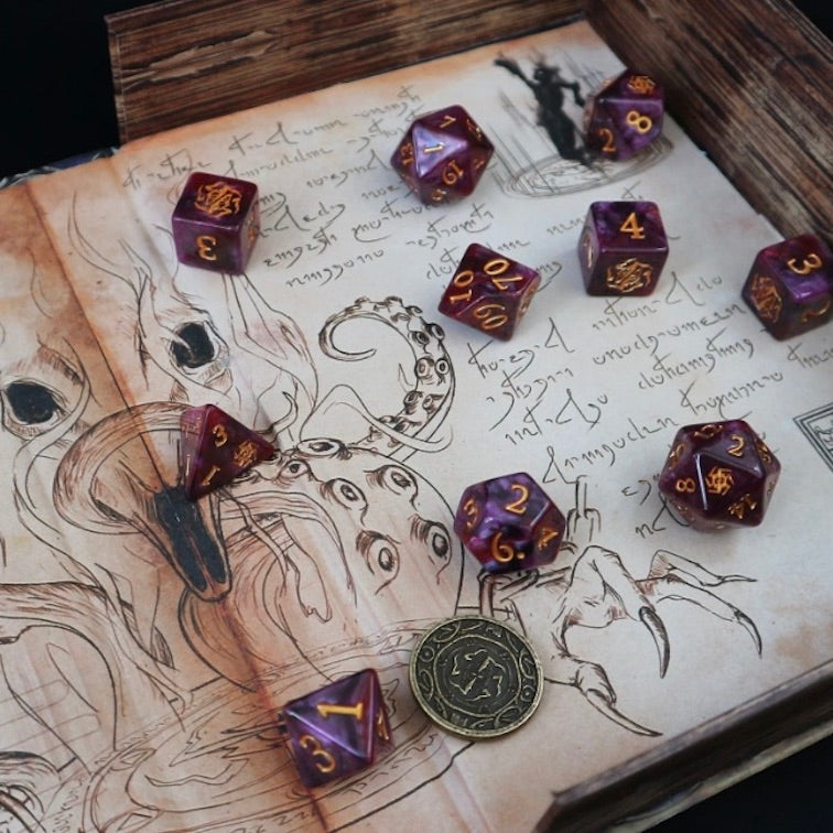 Tome of the Occult (Warlock) - 10 Dice Polyset / Coin / Dice Tray