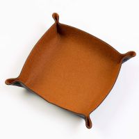 Folding Merino Dice Tray - Chestnut Brown